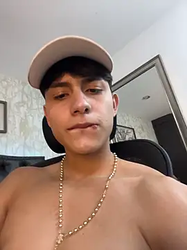 Lander Cruz online show from February 14, 9:32 pm