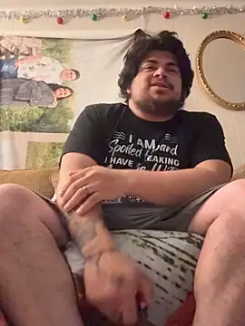 trever102 online show from December 2, 2:58 am