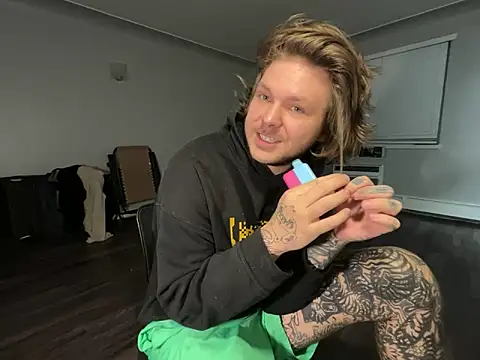 Tatertats online show from December 5, 5:47 am