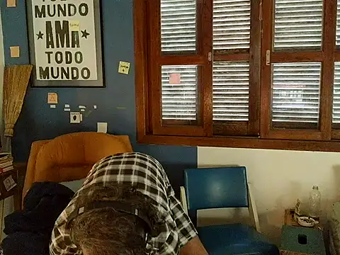 ooproprio online show from April 28, 12:10 pm