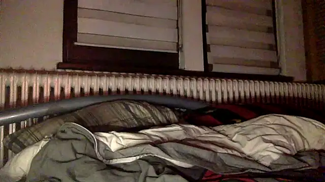 MR P Solo Bassbitch online show from February 14, 4:51 am