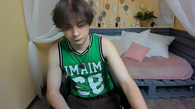 ErosPulseee online show from December 19, 12:24 pm