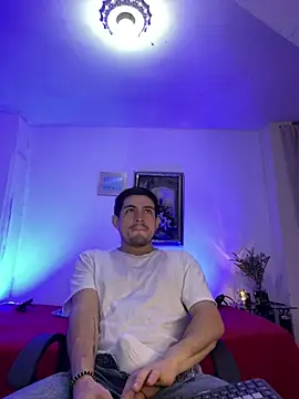 williamsmiiths16 online show from April 2, 12:13 pm