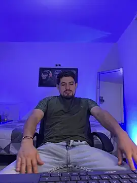williamsmiiths16 online show from June 15, 12:30 pm