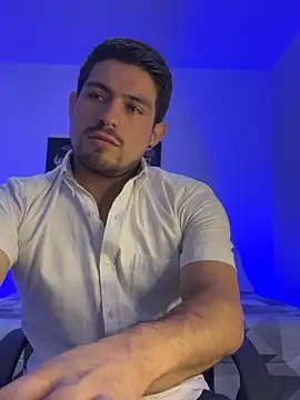williamsmiiths16 online show from June 17, 12:40 pm