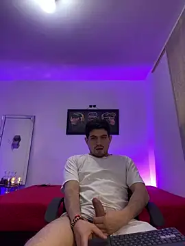 williamsmiiths16 online show from April 27, 2:02 pm