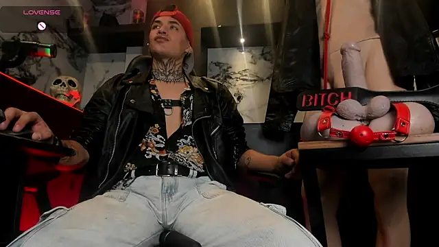 AlecBanne online show from May 1, 10:01 pm