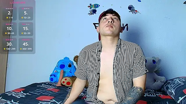 ethan  01 online show from December 17, 8:48 pm