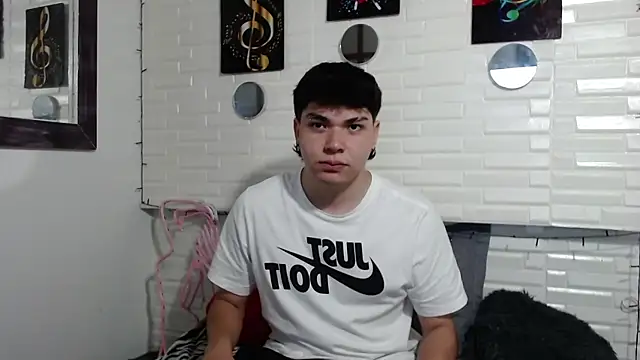 Dylan fooxx online show from December 16, 7:54 pm