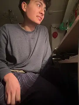 hungspanishtwink online show from January 15, 5:26 pm