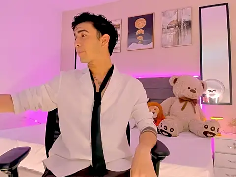 Feiccer Thomson1 online show from February 16, 5:00 pm