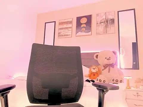 Feiccer Thomson1 online show from February 20, 1:02 pm