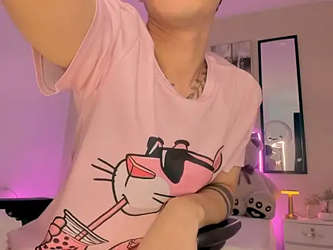 Feiccer Thomson1 online show from February 19, 6:15 pm