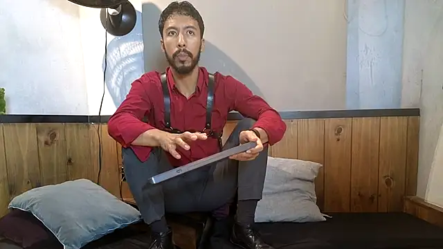 logan mercer online show from December 20, 7:43 pm