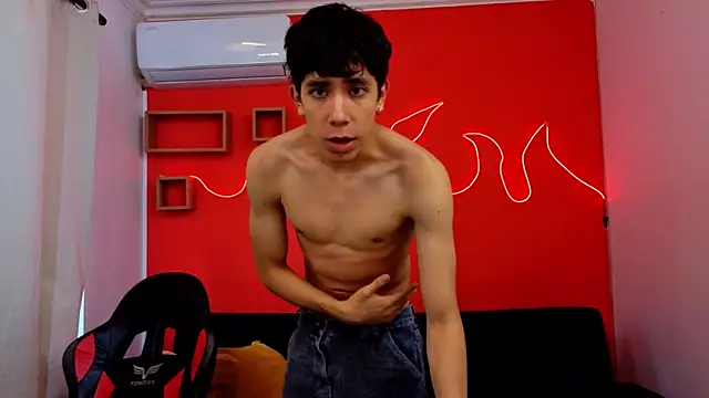 Neo Twink online show from April 23, 7:05 pm