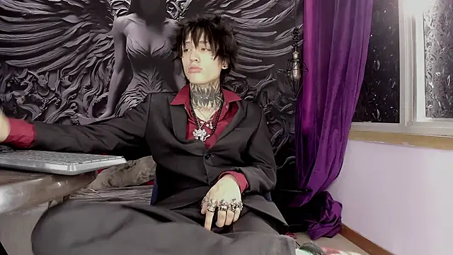 koryu skull online show from March 17, 9:28 pm