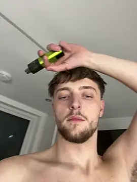 clough03 online show from December 6, 12:07 am