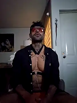 Chesarini online show from December 22, 2:20 am