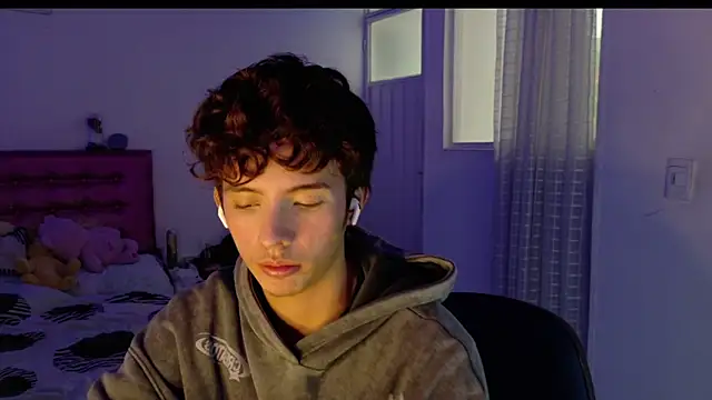 Dani Dancer online show from April 21, 9:10 pm