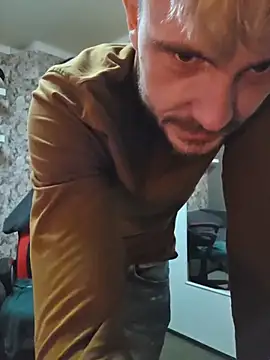 Dejvvvv95 online show from March 18, 2:20 pm