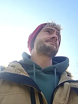 Dejvvvv95 online show from March 8, 9:35 am