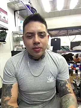 Marlokeo69 online show from December 15, 9:45 pm