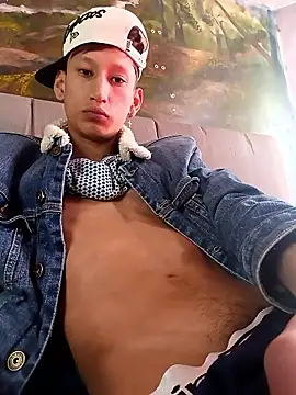 Disey888 online show from May 1, 2:52 pm