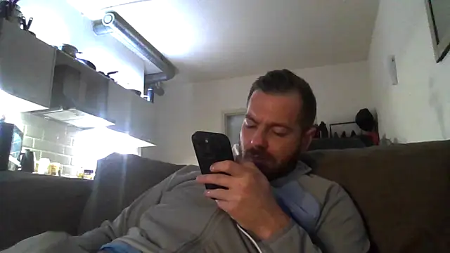 cheekycherryx online show from March 14, 12:50 am