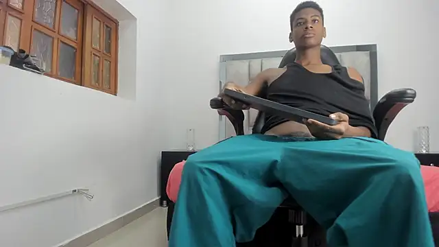 khris  evans online show from April 11, 12:41 pm