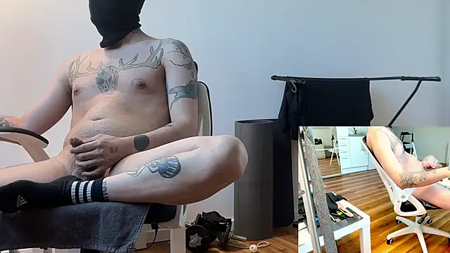 canberlinxy online show from March 31, 1:24 pm