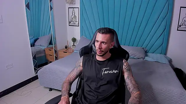 J king   online show from April 27, 10:37 pm