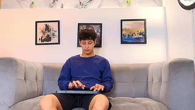 YOUNG GUYS1 online show from May 5, 7:21 am