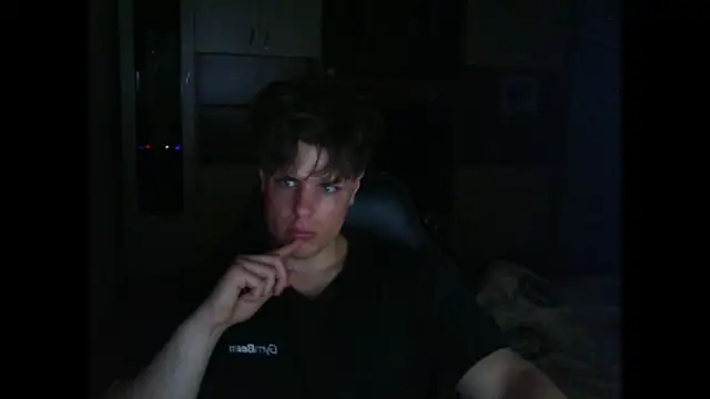 GymGuy0505 online show from May 4, 9:27 pm
