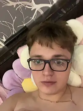 robertkingsize online show from February 9, 7:18 pm