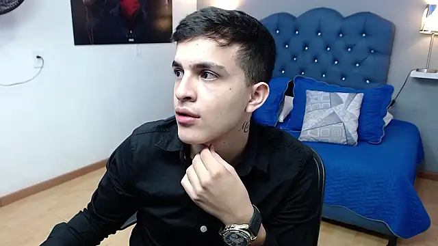 massimo greco  online show from February 1, 9:13 pm