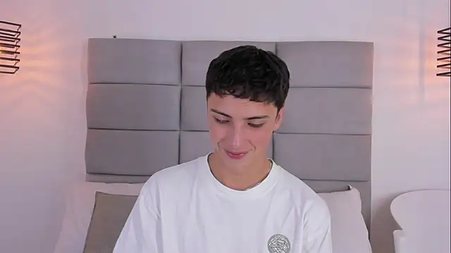 JoshClaarktt online show from April 26, 4:10 am