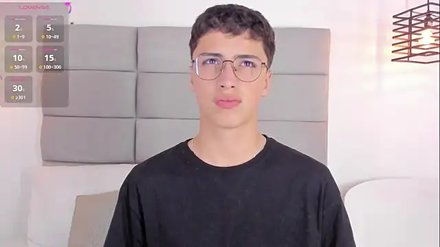 JoshClaarktt online show from April 19, 4:01 am