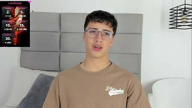 JoshClaarktt online show from May 5, 4:03 am