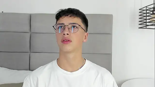 JoshClaarktt online show from May 15, 4:20 am