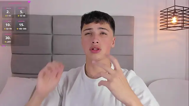 JoshClaarktt online show from May 13, 4:09 am