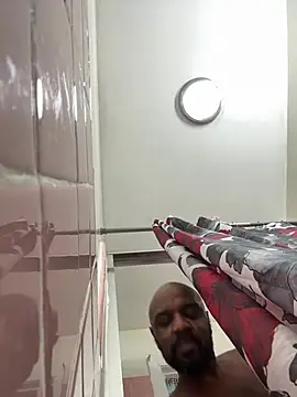 MrUnintentional online show from February 6, 8:00 am