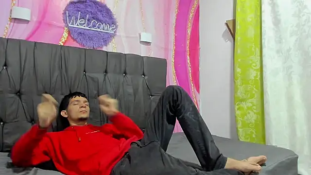 Straight Guy22 online show from January 17, 4:37 am