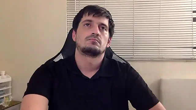 bls123123 online show from April 1, 7:43 am