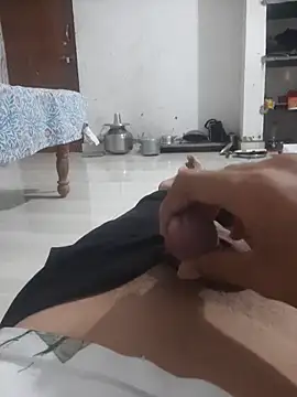 shubhamkumaraoo online show from December 18, 12:56 pm