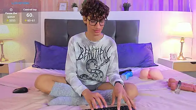 Will Turneer online show from January 17, 11:06 pm