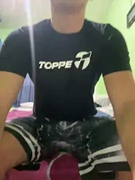 facundoociroo online show from February 12, 11:33 pm