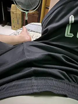 zzzzx989 online show from April 6, 2:41 am