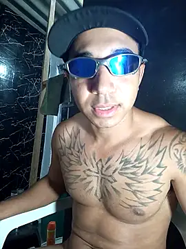 Felipe4848 online show from April 4, 11:46 pm