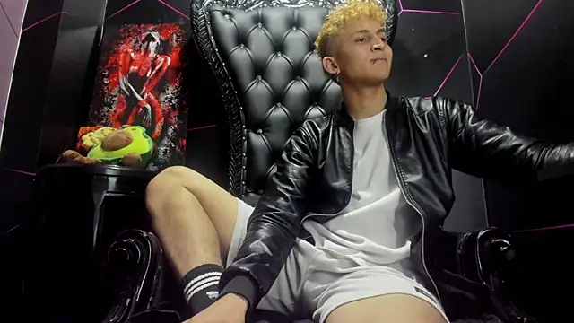 Ethan Waalker online show from March 26, 3:43 am