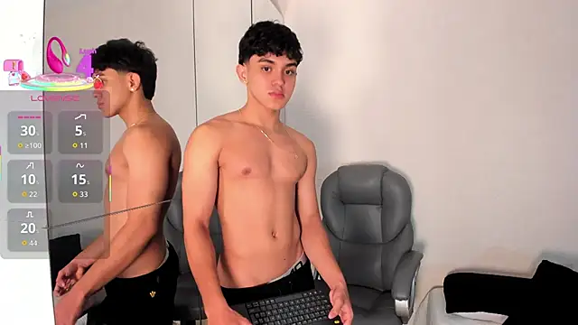  TaylorBlack online show from March 14, 11:39 am